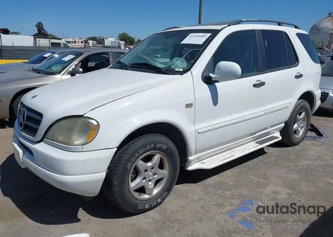 2001 Mercedes-Benz Ml 320 z USA, uszkodzony, nr VIN 4JGAB54EX1A282396